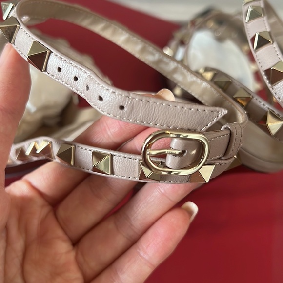✨VALENTINO✨ Brown & Pink Valentino Garavani Patent Cage 100 Heels - Picture 6 of 9